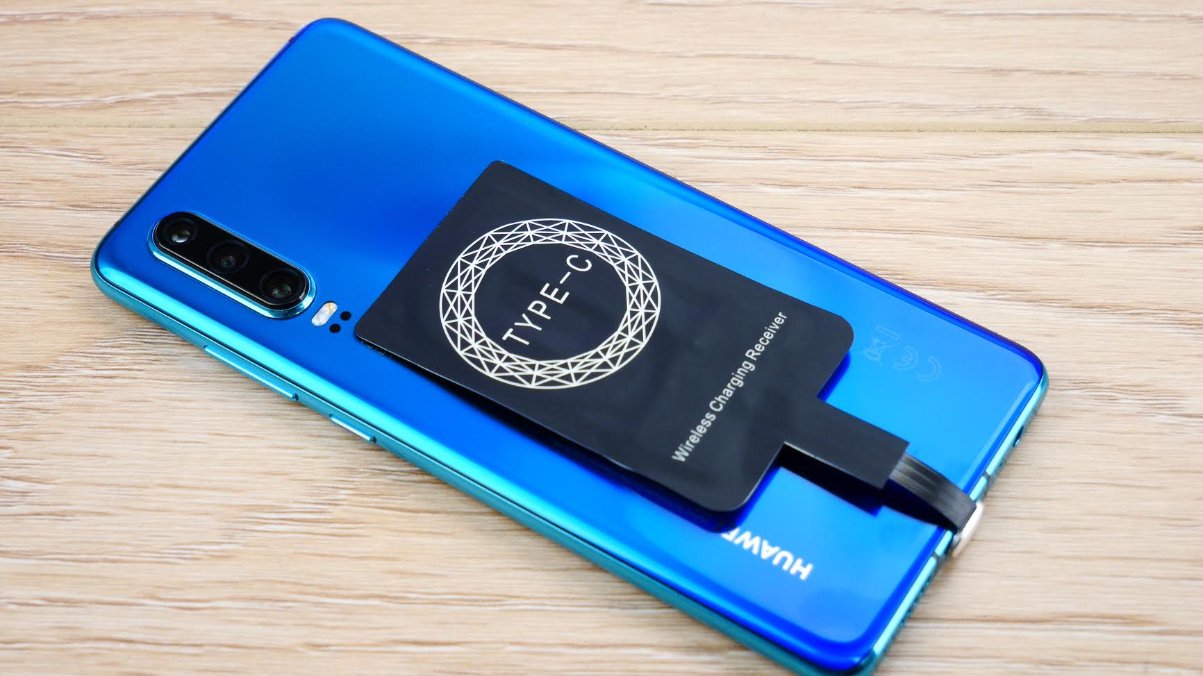naaien Geleidbaarheid Detecteerbaar Hoe kun je de Huawei smartphones makkelijk opladen met draadloze adapter –  Looe Music